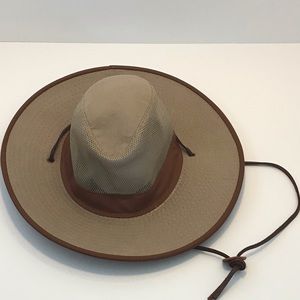 Dorfman  Pacific Company Vented Boonie Safari Chinstrap Hat Size Small